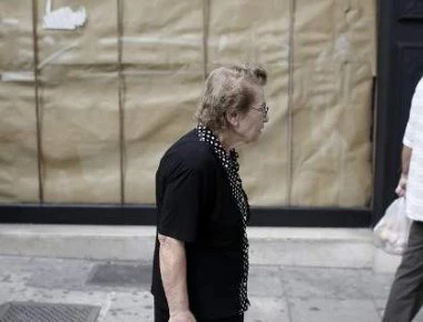 Ζοφερή έκθεση προβλέπει πως οι Έλληνες μέχρι το 2050 θα έχουν σχεδόν... εξαφανιστεί